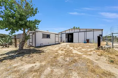 7854 Oak Hills Rd, Oak Hills, CA 92344 - Photo 54