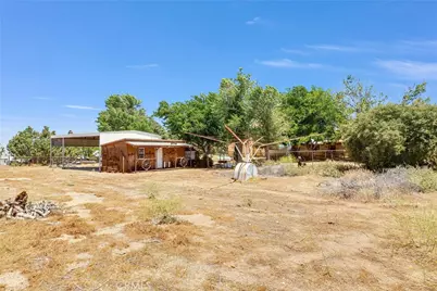 7854 Oak Hills Rd, Oak Hills, CA 92344 - Photo 60