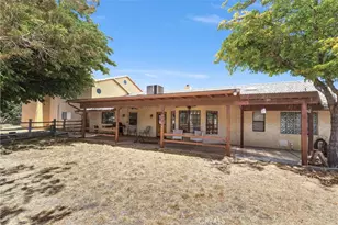 7854 Oak Hills Rd, Oak Hills, CA 92344 - Photo 44