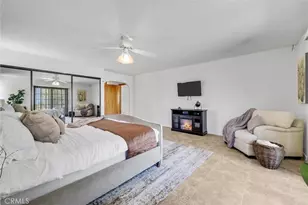7854 Oak Hills Rd, Oak Hills, CA 92344 - Photo 20