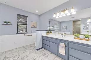 7854 Oak Hills Rd, Oak Hills, CA 92344 - Photo 22