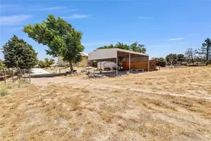 7854 Oak Hills Rd, Oak Hills, CA 92344 - Photo 50