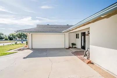 25940 Date, San Bernardino, CA 92404 - Photo 2