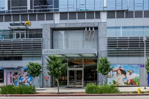 877 Francisco, Los Angeles, CA 90017 - Photo 18