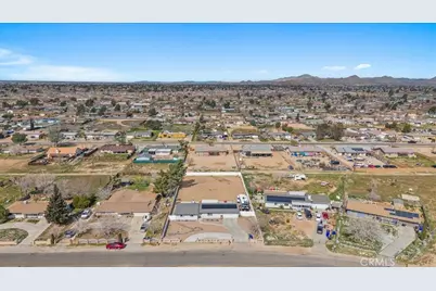 13020 Ojai Road, Apple Valley, CA 92308 - Photo 32