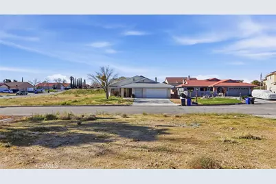 14758 Bristol, Helendale, CA 92342 - Photo 12