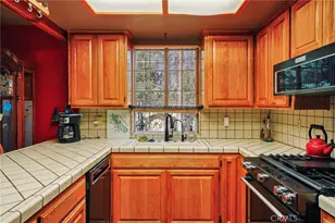 2692 Valhalla, Running Springs, CA 92382 - Photo 10