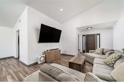 11633 Prosperity, Moreno Valley, CA 92557 - Photo 8