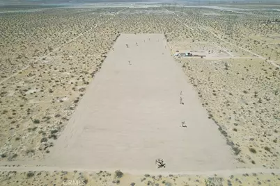 15 Auburn Avenue, Adelanto, CA 92301 - Photo 4