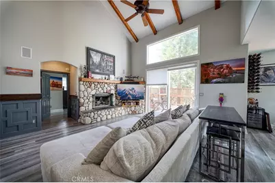 514 Pioneer, Lake Arrowhead, CA 92352 - Photo 4