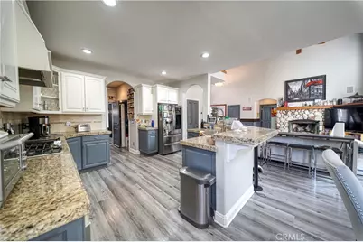 514 Pioneer, Lake Arrowhead, CA 92352 - Photo 8