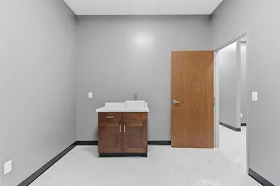 685 E Grand Boulevard #101, Corona, CA 92879 - Photo 16