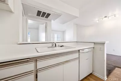 15000 Downey Avenue #355, Paramount, CA 90723 - Photo 14