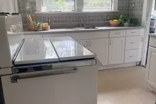 262 Thorne, Los Angeles, CA 90042 - Photo 8