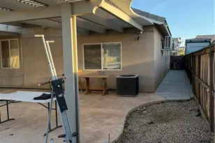 13817 Coolidge, Oak Hills, CA 92344 - Photo 12