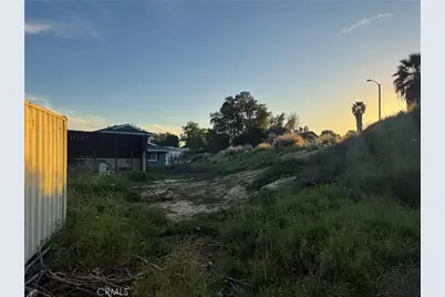 186140 005 Avenida Juan Bautista, Jurupa Valley, CA 92509 - Photo 4