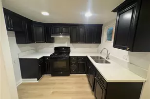 523 W 102nd St, Los Angeles, CA 90044 - Photo 6