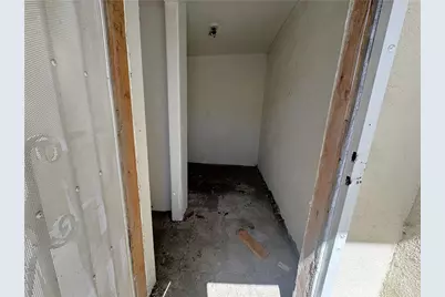 523 W 102nd Street, Los Angeles, CA 90044 - Photo 14