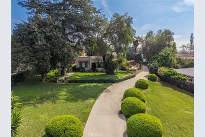 188 N Sunkist, West Covina, CA 91790 - Photo 32