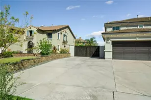 10756 Saffron St, Fontana, CA 92337 - Photo 2