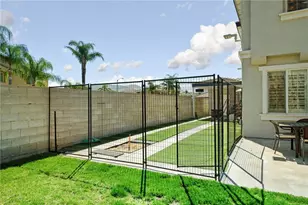 10756 Saffron St, Fontana, CA 92337 - Photo 38