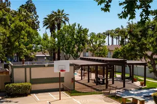 820 E Silver Maple, Azusa, CA 91702 - Photo 40