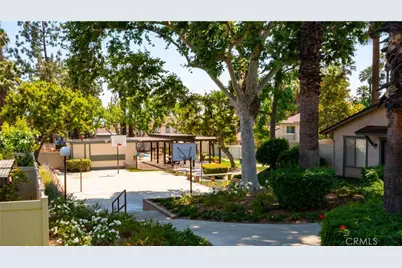 820 E Silver Maple, Azusa, CA 91702 - Photo 44