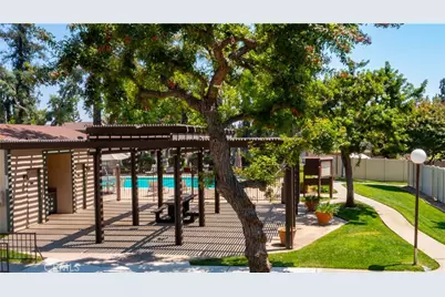 820 E Silver Maple, Azusa, CA 91702 - Photo 38