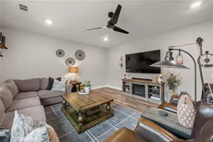 4975 Oak Moss, Fontana, CA 92336 - Photo 6