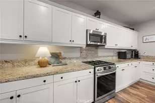 4975 Oak Moss, Fontana, CA 92336 - Photo 20