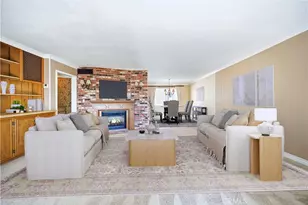 9512 Via Venezia, Burbank, CA 91504 - Photo 6