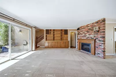 9512 Via Venezia, Burbank, CA 91504 - Photo 8