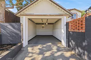 6225 Beard St, Los Angeles, CA 90042 - Photo 32