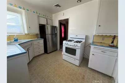 720 Orchid, San Bernardino, CA 92404 - Photo 6