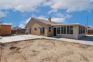 13293 Spicewood Ct, Victorville, CA 92392 - Photo 38