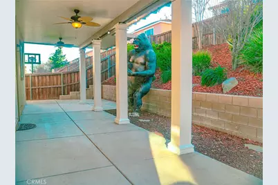 18052 Passionflower, San Bernardino, CA 92407 - Photo 12