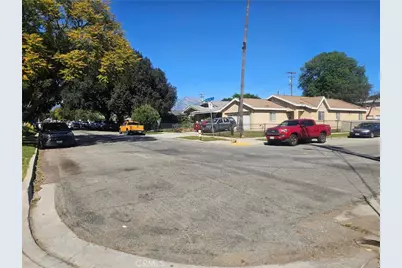 548 N Reservoir, Pomona, CA 91767 - Photo 4