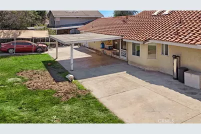 661 N Larch, Rialto, CA 92376 - Photo 14