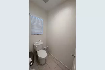 6971 Sagebrush Way, Fontana, CA 92336 - Photo 32