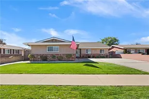 2060 10th, La Verne, CA 91750 - Photo 2