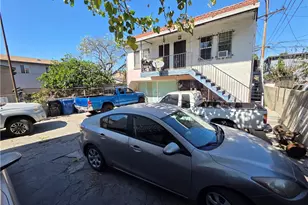 1423 E 52nd, Los Angeles, CA 90011 - Photo 6