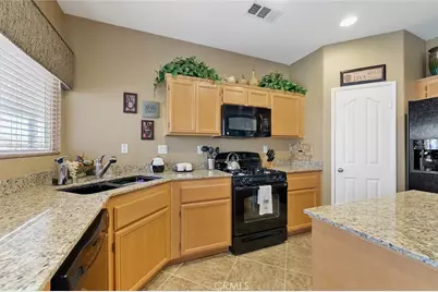 13324 Luna Road, Victorville, CA 92392 - Photo 16