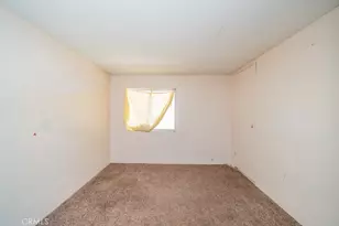 11025 Phelen Rd, Oak Hills, CA 92344 - Photo 22