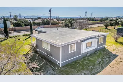 11025 Phelen Road, Oak Hills, CA 92344 - Photo 32