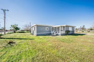 11025 Phelen Rd, Oak Hills, CA 92344 - Photo 4