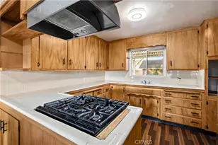 548 N 2nd Ave, Upland, CA 91786 - Photo 18