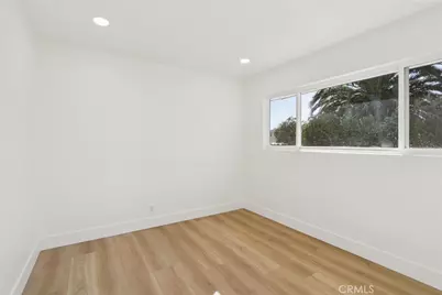 10007 Debra Avenue, Granada Hills, CA 91343 - Photo 28