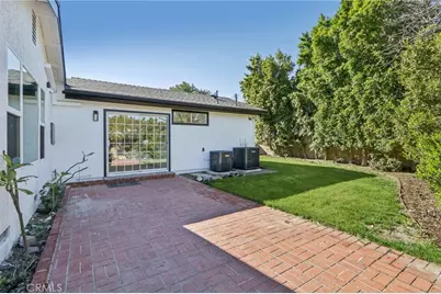 10007 Debra Avenue, Granada Hills, CA 91343 - Photo 46