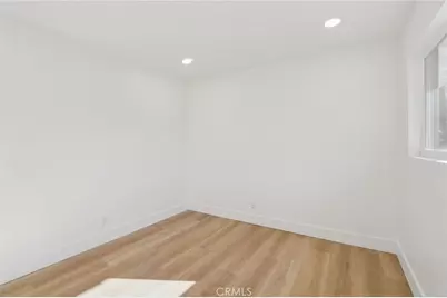 10007 Debra Avenue, Granada Hills, CA 91343 - Photo 30