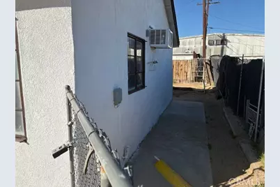 451 W Yermo, Yermo, CA 92398 - Photo 20